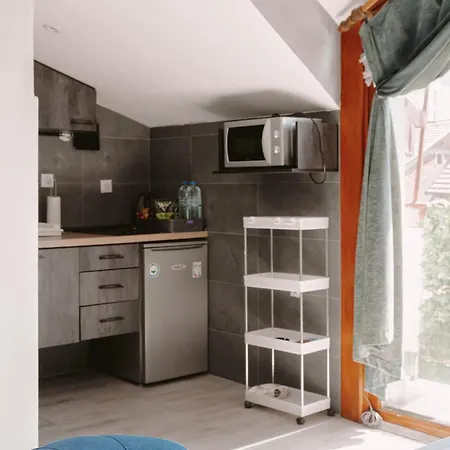 With Mountain View Balcony And Free Parking Apartamento Skopie