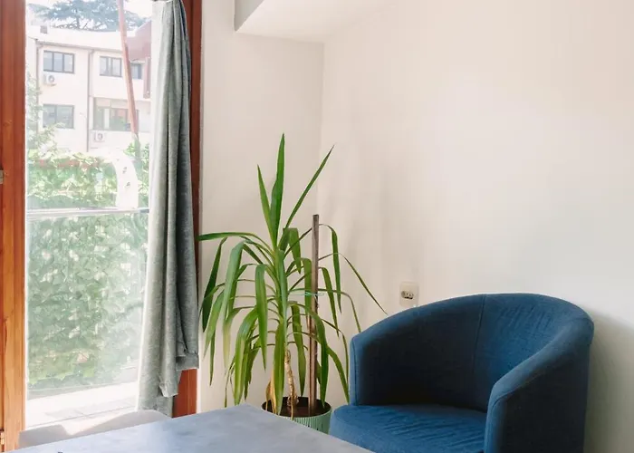 With Mountain View Balcony And Free Parking * Skopje